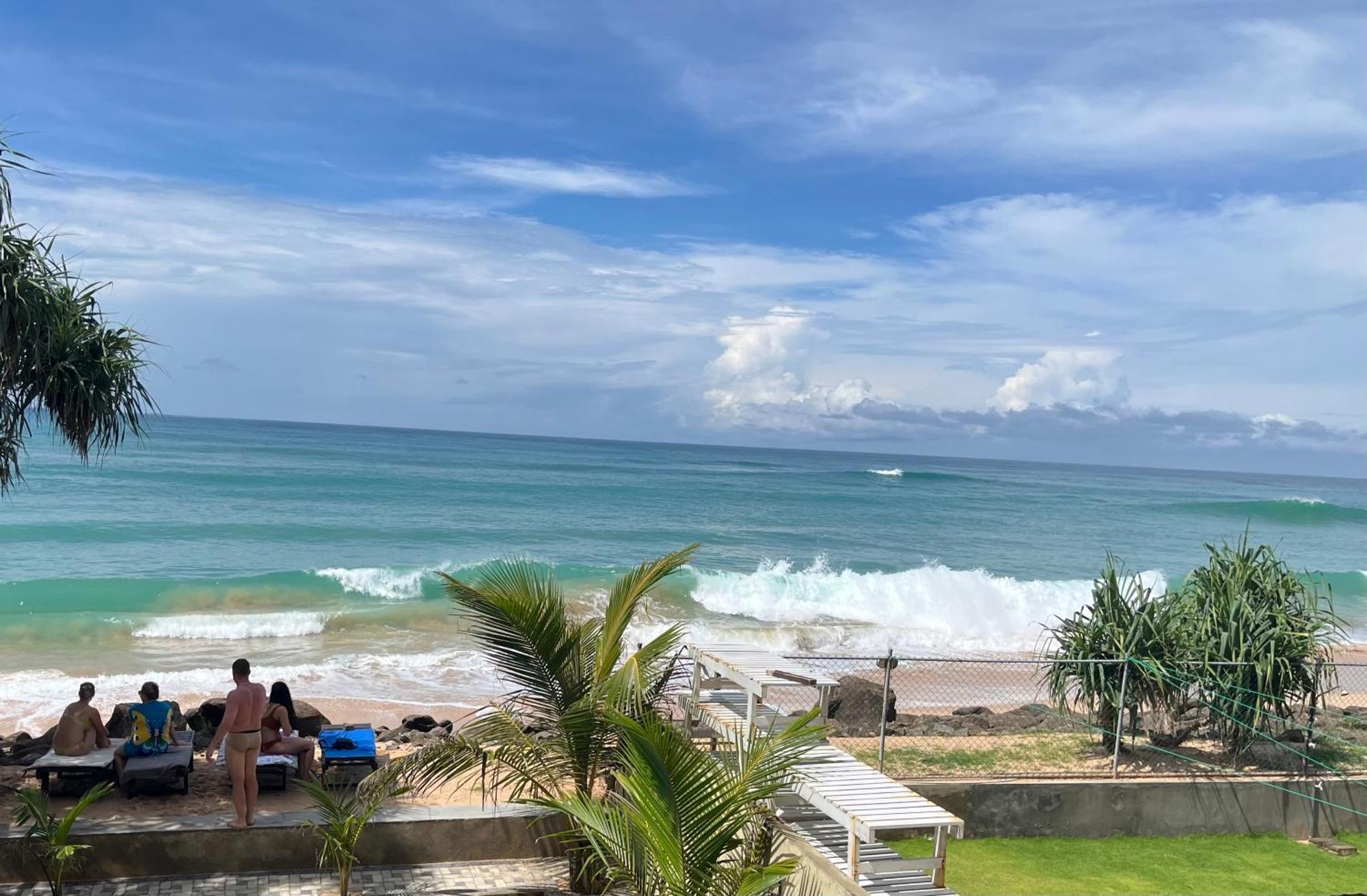 Blue Wave Beach Villa By Aaryan Group Ambalangoda  Eksteriør billede